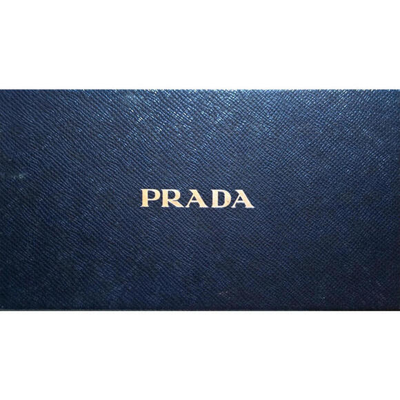 Authentic Prada Pink Saffiano Bow Wallet - Picture 5 of 15